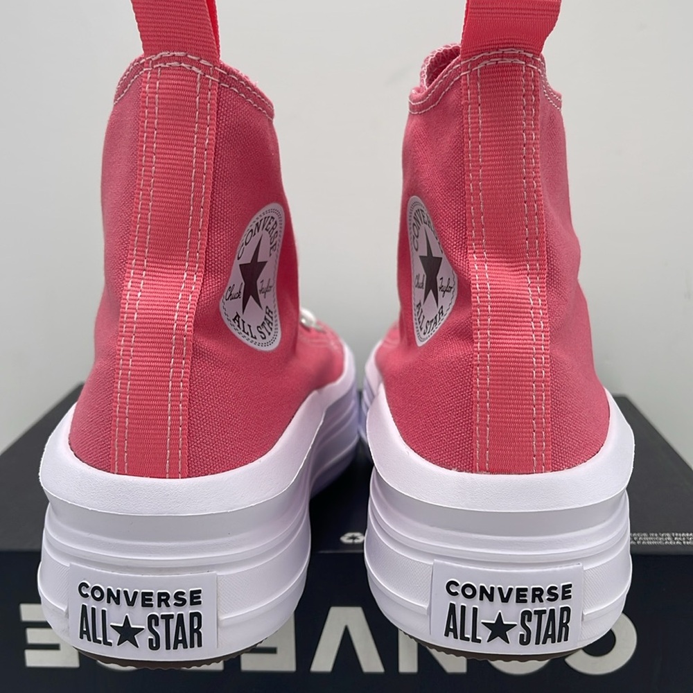 Converse WMNS High-Top Sneakers with Platform Sole A12302C CTAS MOVE HI
SNEAKY P - Picture 13 of 16